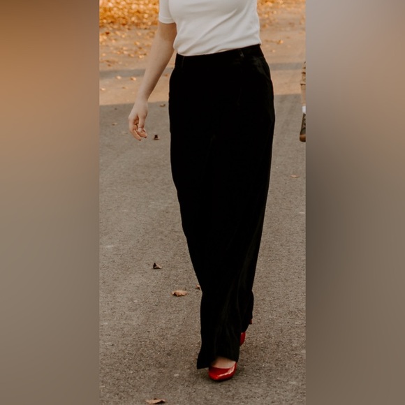 LOFT Peyton Trousers in Black - Picture 1 of 4